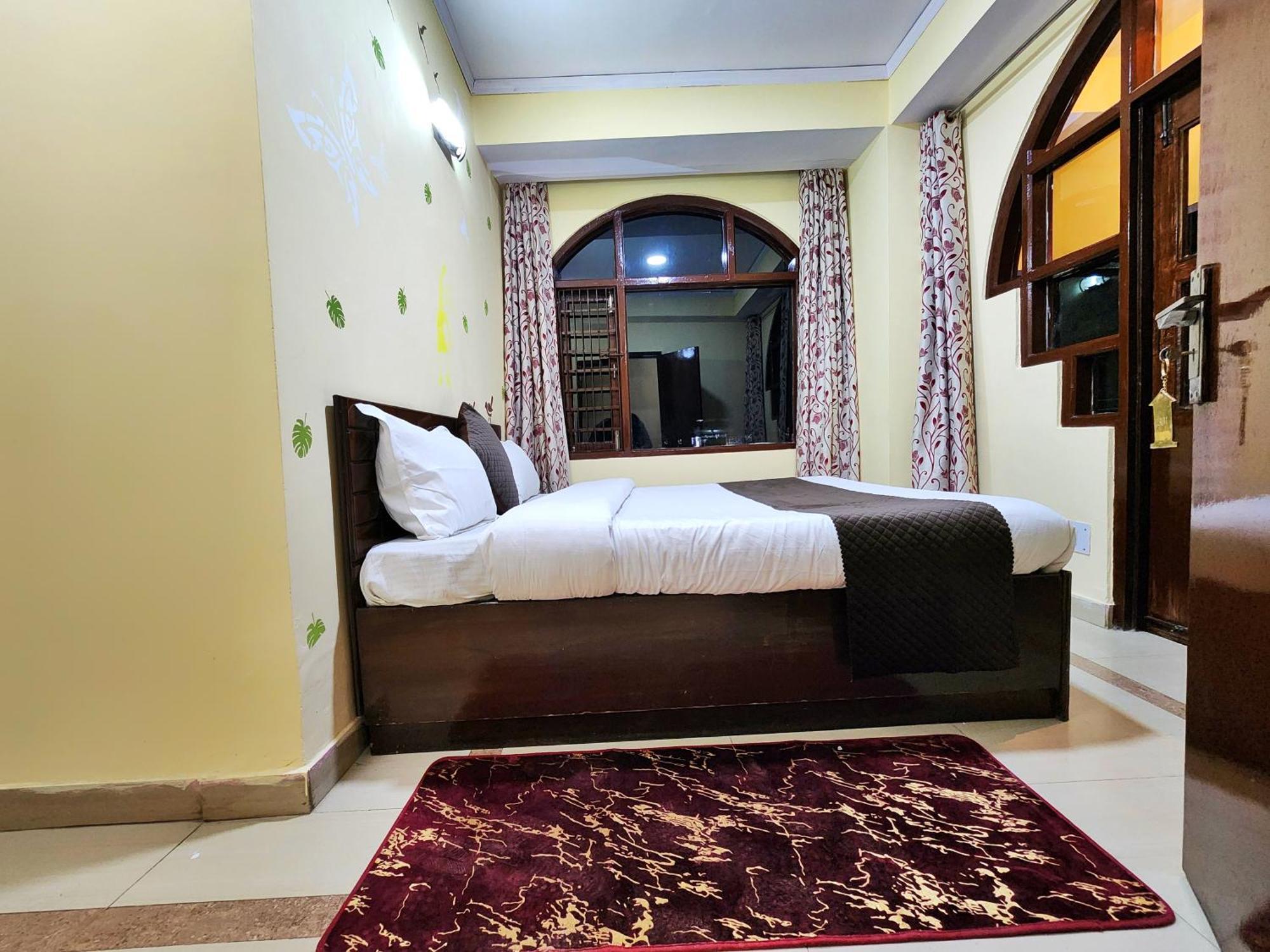 Hotel Taj Palace Near Mall Road 西姆拉 外观 照片