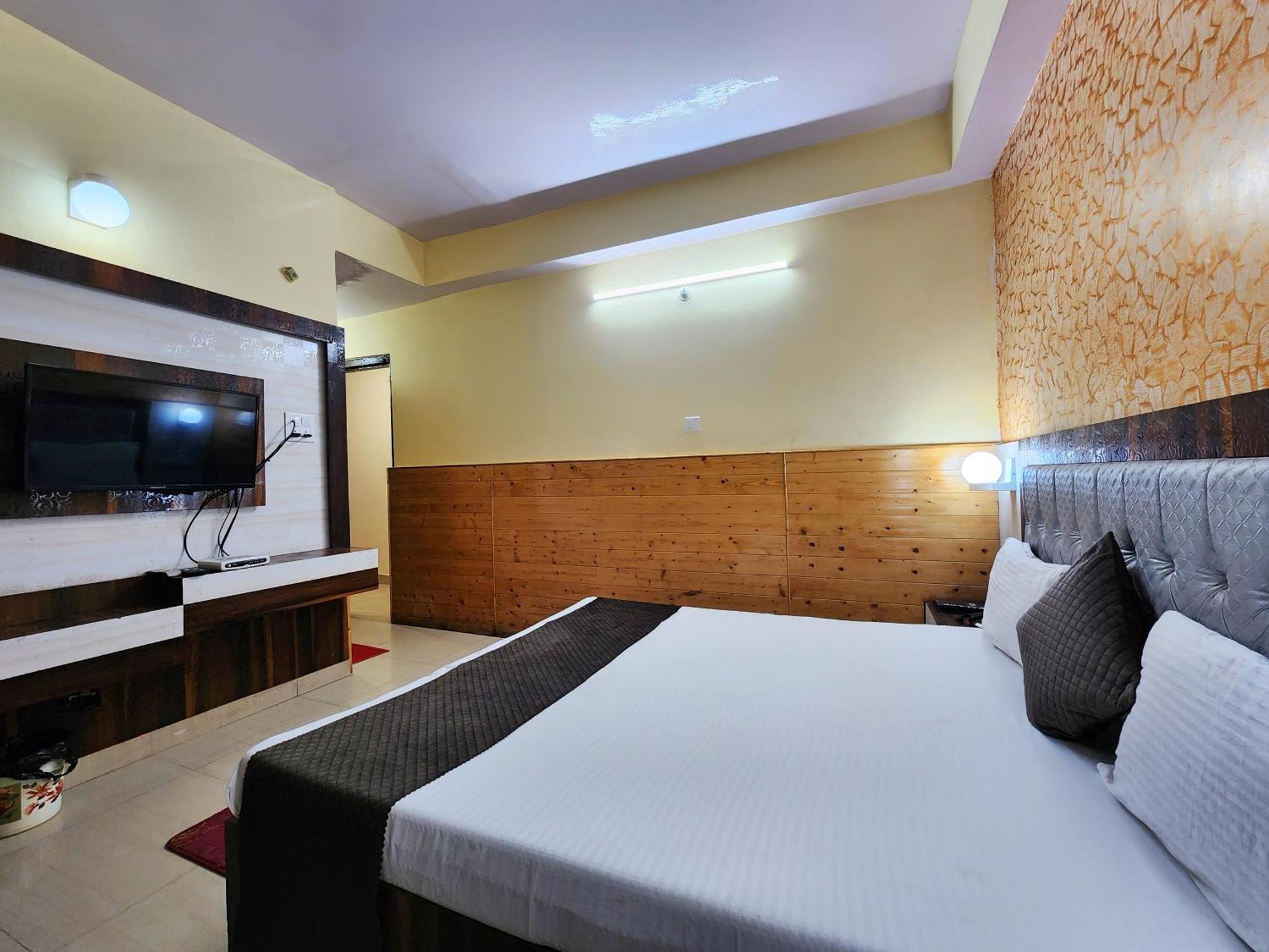 Hotel Taj Palace Near Mall Road 西姆拉 外观 照片