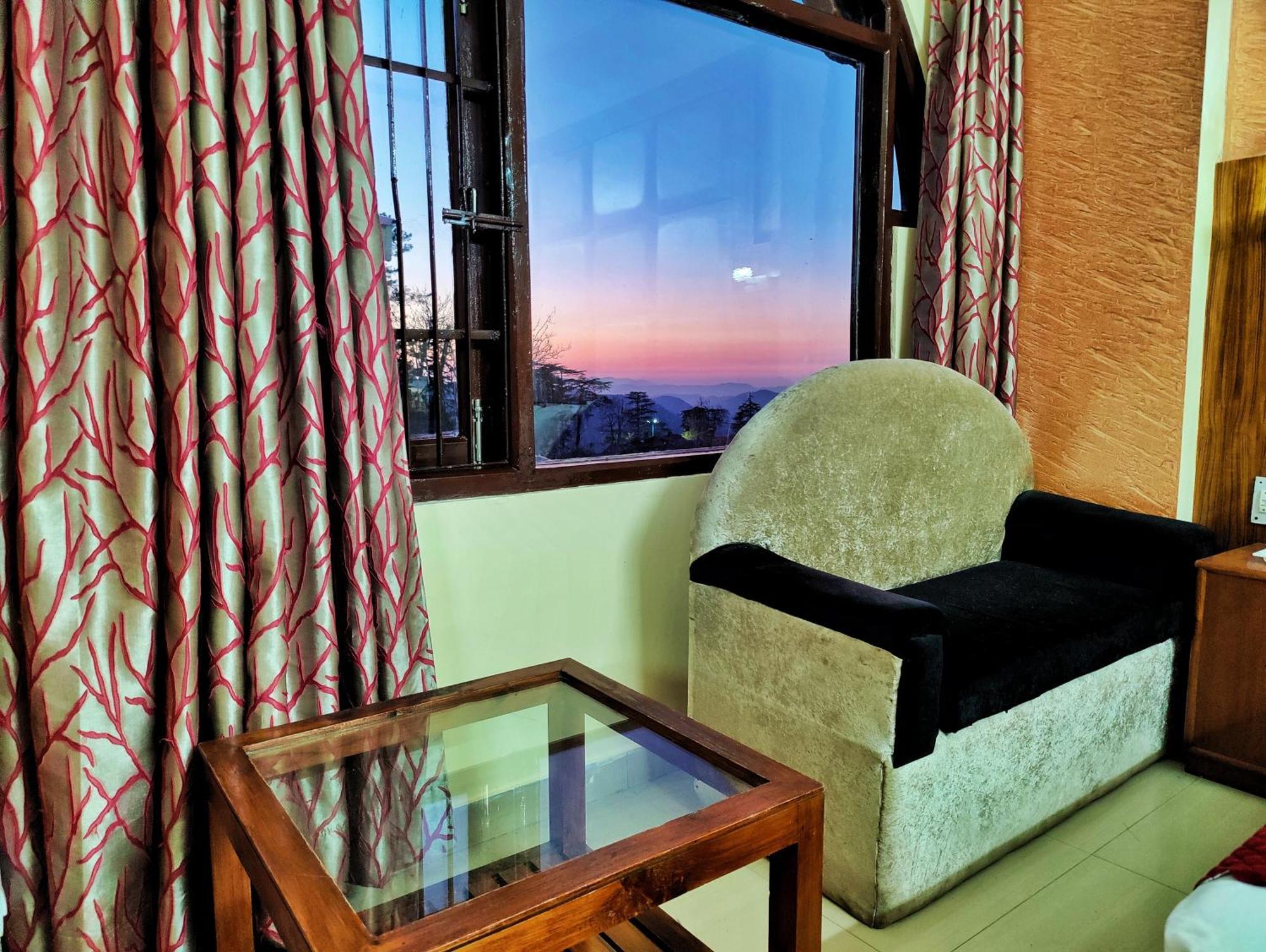 Hotel Taj Palace Near Mall Road 西姆拉 外观 照片