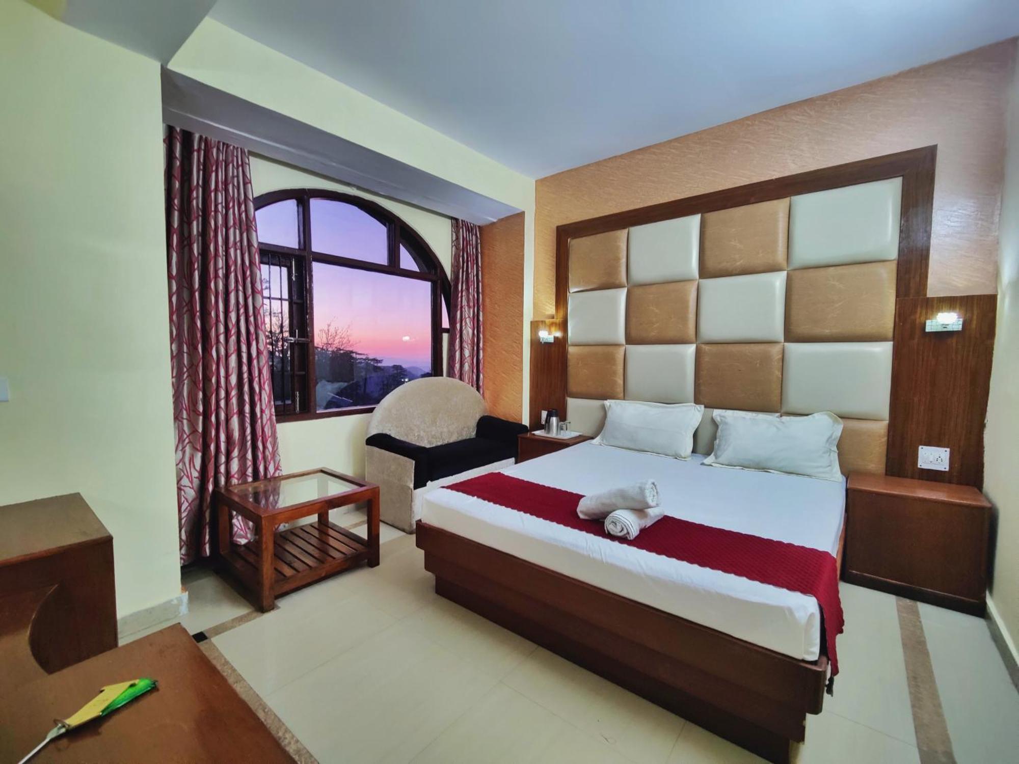 Hotel Taj Palace Near Mall Road 西姆拉 外观 照片